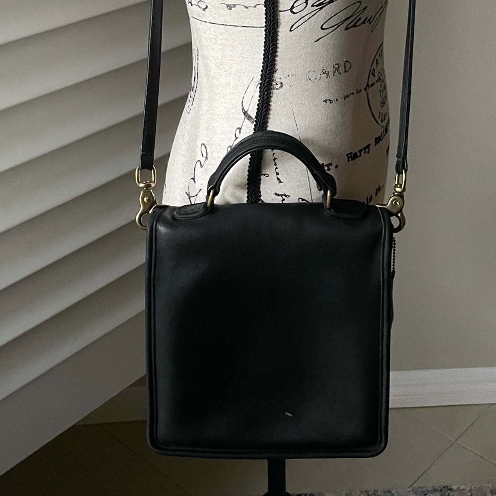 Vintage Coach 5130 Station Bag - Picture 2 of 16